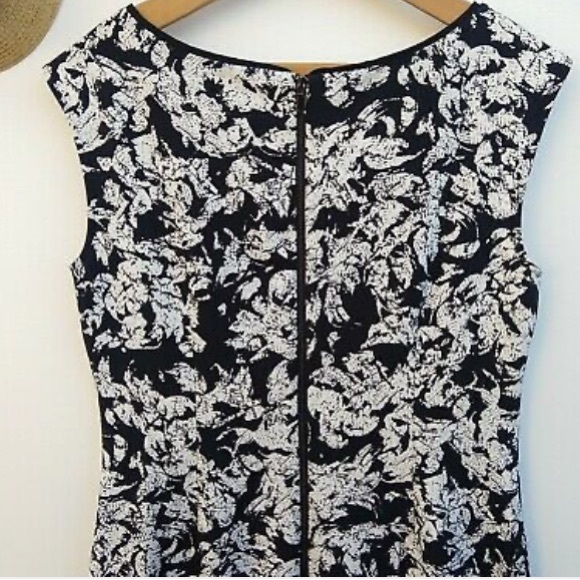 Ann Taylor Black and White Floral Print Sheath Dress - Picture 3 of 8